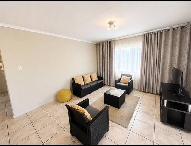 2 BEDROOM APARTMENT FOR SALE IN DIE HOEWES